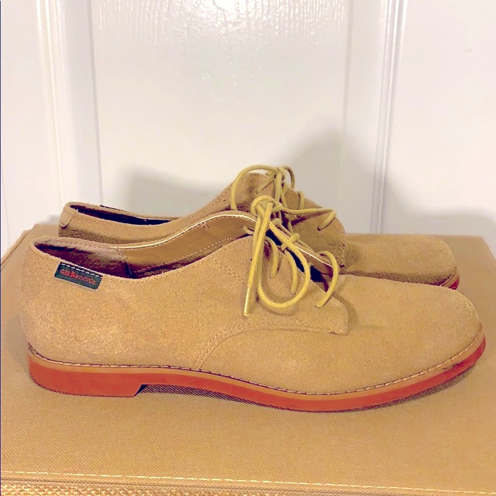 GH Bass & Co Leather suede tan shoes